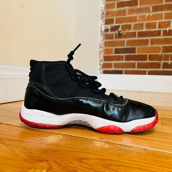 Size 11- Air Jordan 11 Retro 'Bred' (378038-061) 2019 969 - Picture 2 of 16